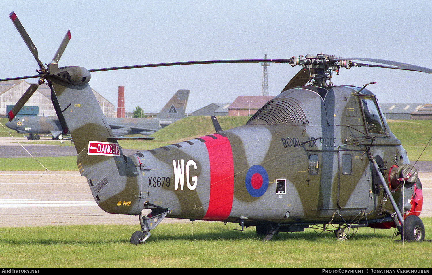 Aircraft Photo of XS679 | Westland WS-58 Wessex HC.2 | UK - Air Force | AirHistory.net #226599