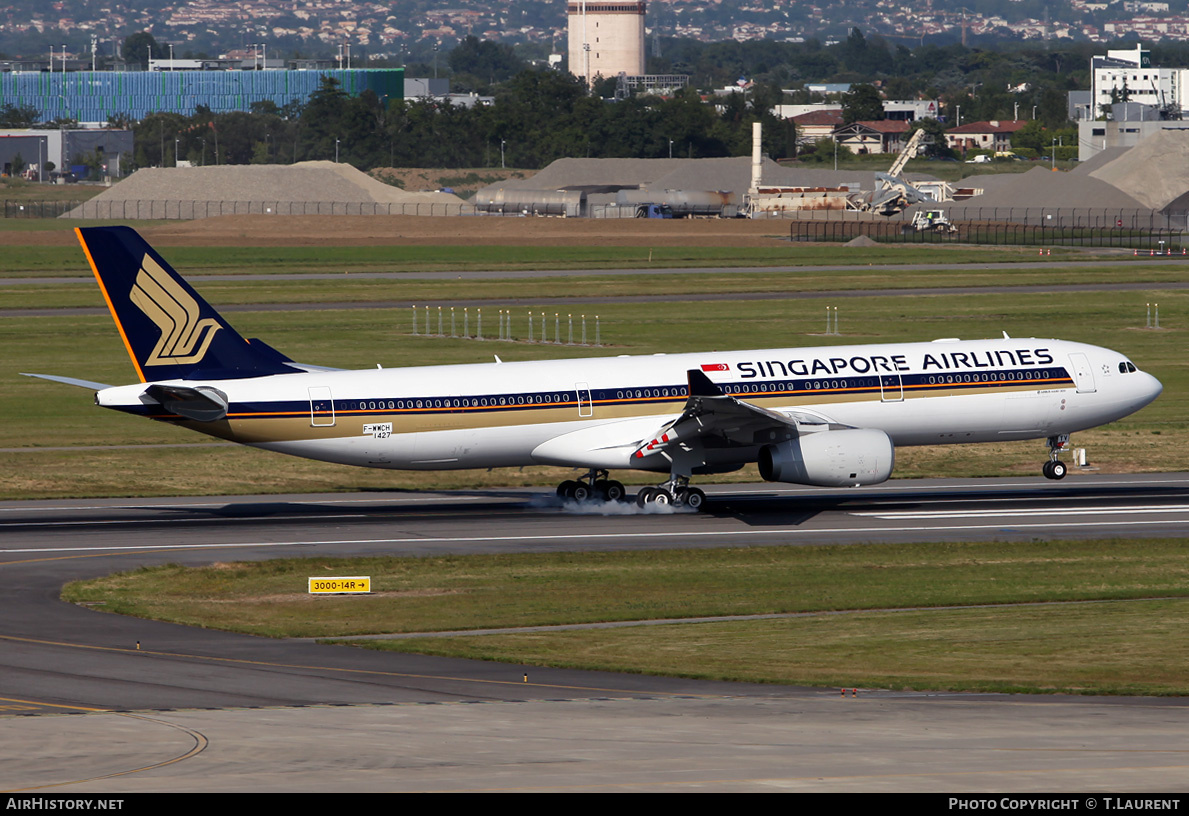 Aircraft Photo of F-WWCH | Airbus A330-343E | Singapore Airlines | AirHistory.net #226663