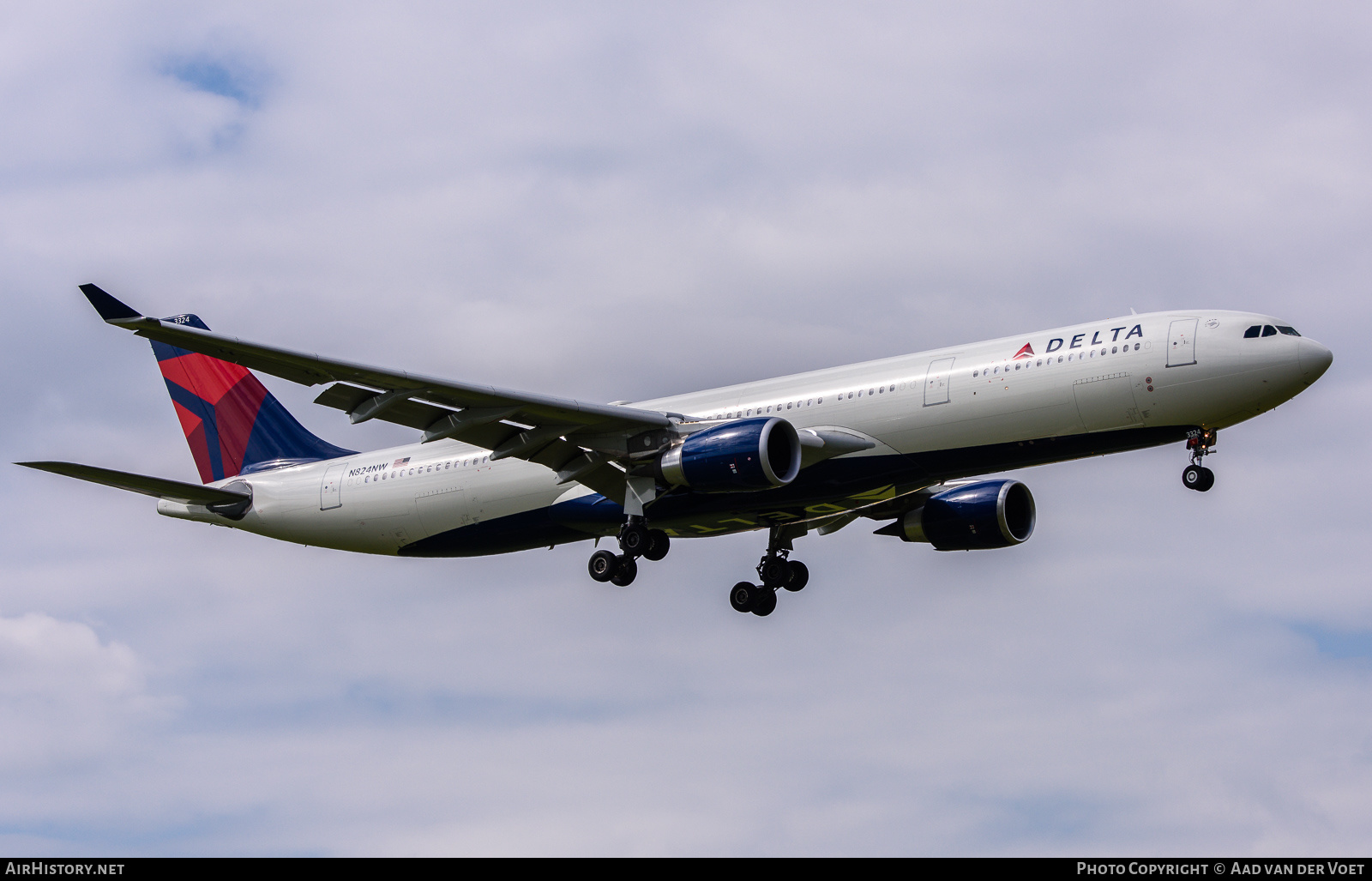 Aircraft Photo of N824NW | Airbus A330-302 | Delta Air Lines | AirHistory.net #226674
