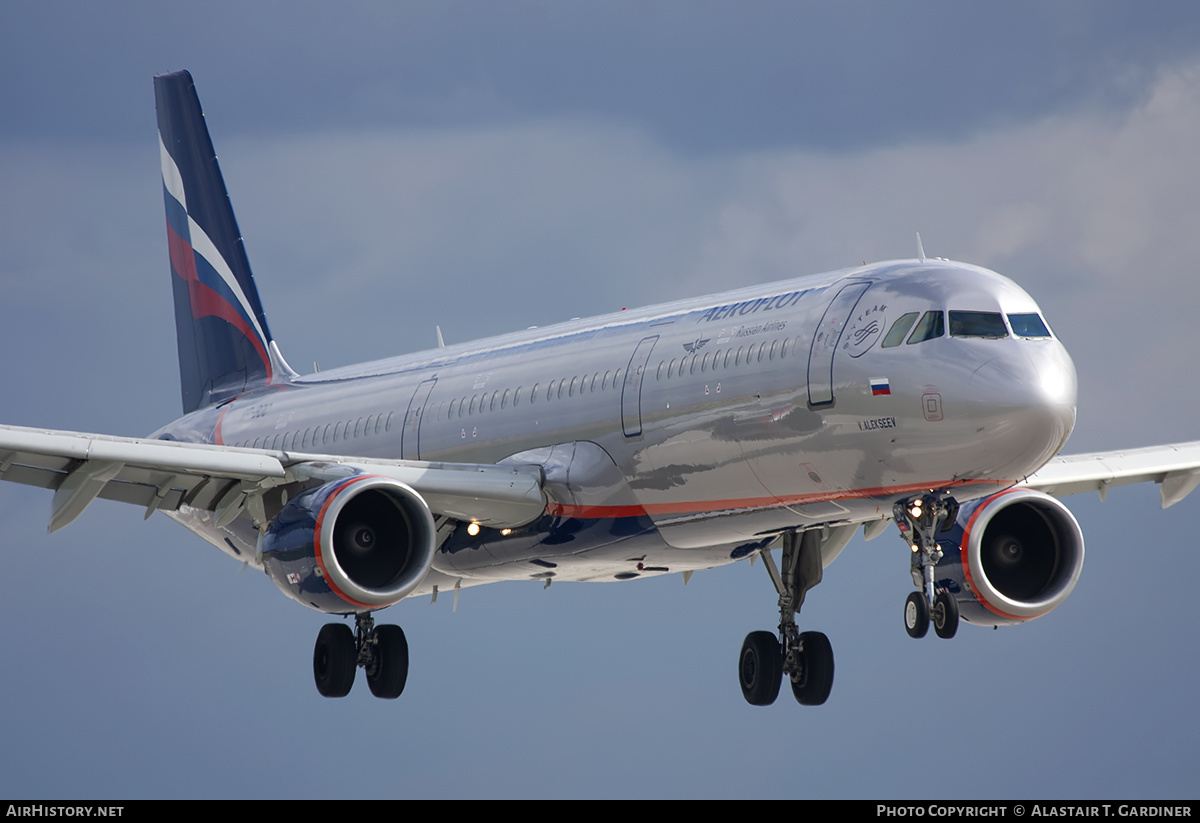 Aircraft Photo of VP-BDC | Airbus A321-211 | Aeroflot - Russian Airlines | AirHistory.net #226699