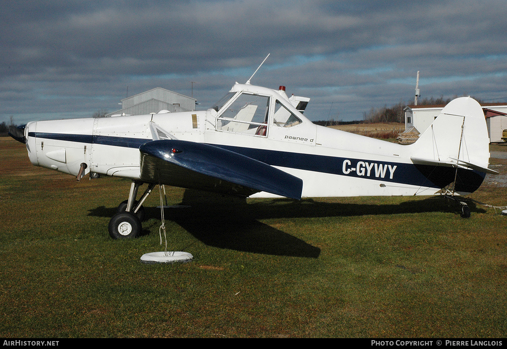 Aircraft Photo of C-GYWY | Piper PA-25-235 Pawnee | AirHistory.net #226724