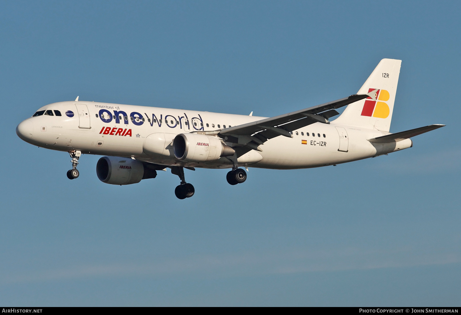 Aircraft Photo of EC-IZR | Airbus A320-214 | Iberia | AirHistory.net #226886