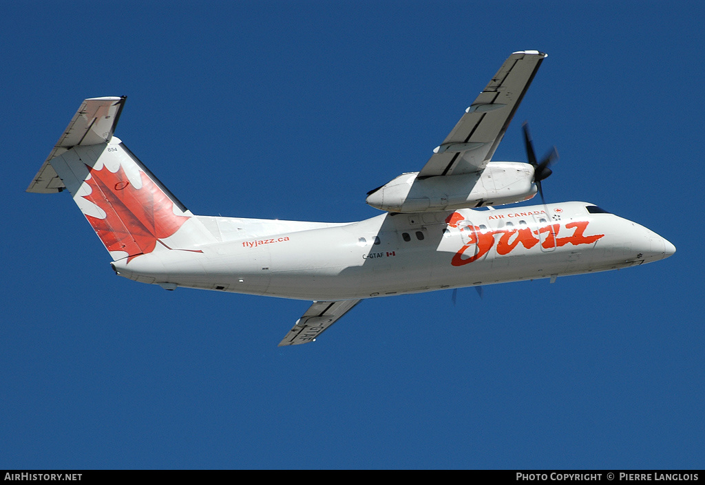 Aircraft Photo of C-GTAF | De Havilland Canada DHC-8-102 Dash 8 | Air Canada Jazz | AirHistory.net #226930