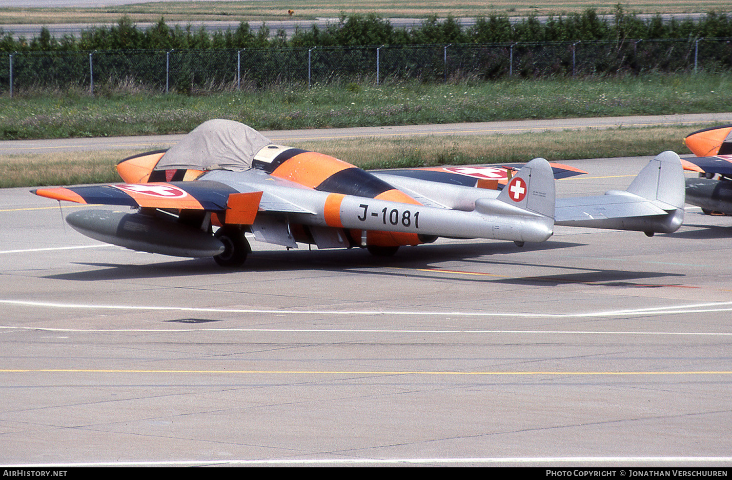 Aircraft Photo of J-1081 | De Havilland D.H. 100 Vampire FB6 | Switzerland - Air Force | AirHistory.net #227004