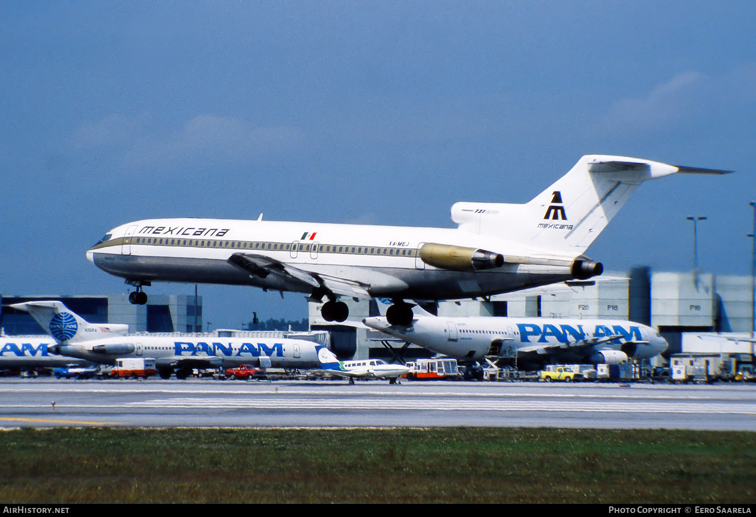 Aircraft Photo of XA-MEJ | Boeing 727-264 | Mexicana | AirHistory.net #227015