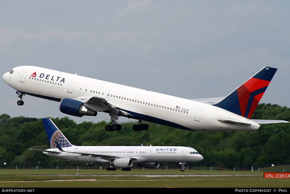 Aircraft Photo of N1501P | Boeing 767-3P6/ER | Delta Air Lines | AirHistory.net #227050
