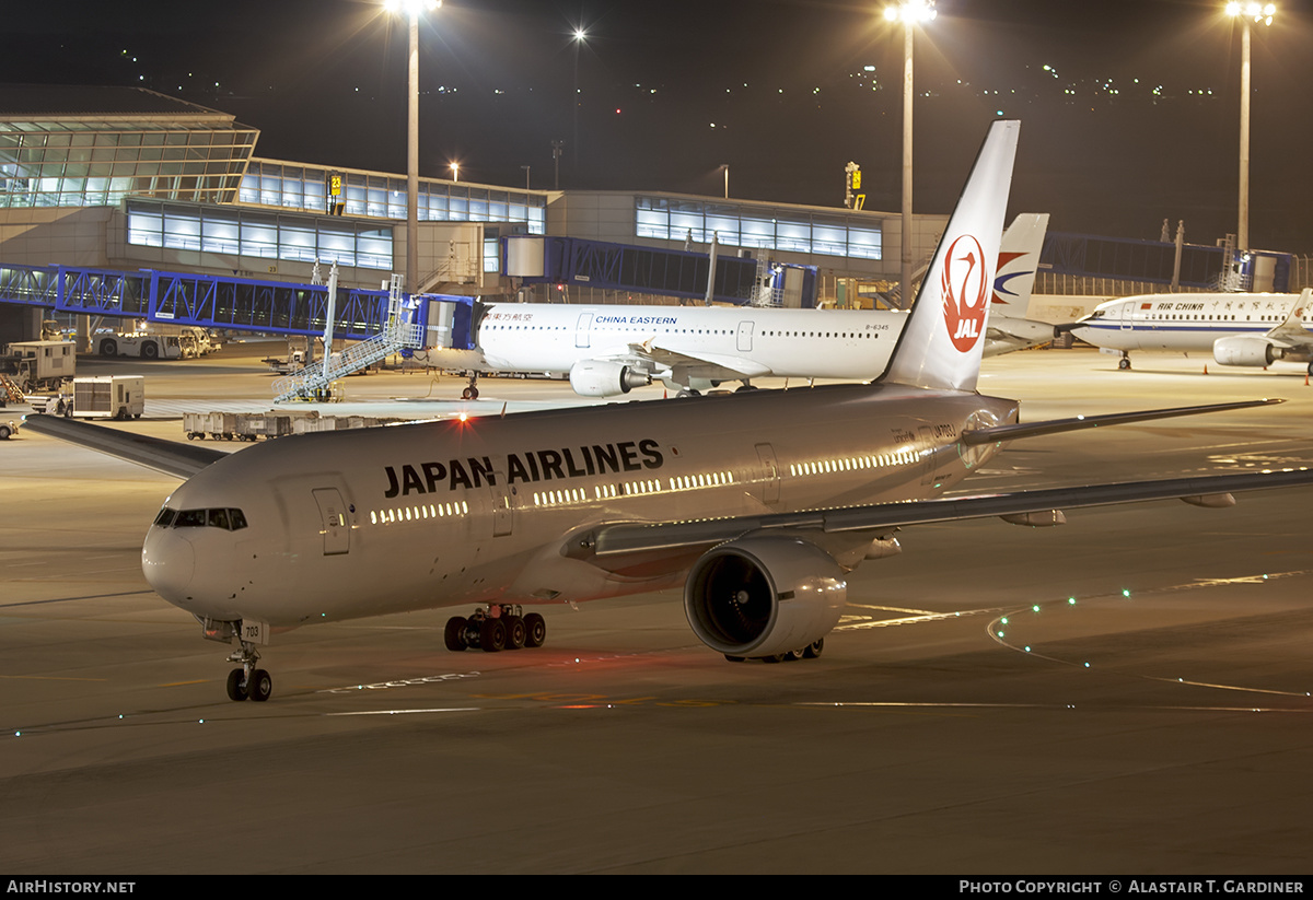 Aircraft Photo of JA703J | Boeing 777-246/ER | Japan Airlines - JAL | AirHistory.net #227098