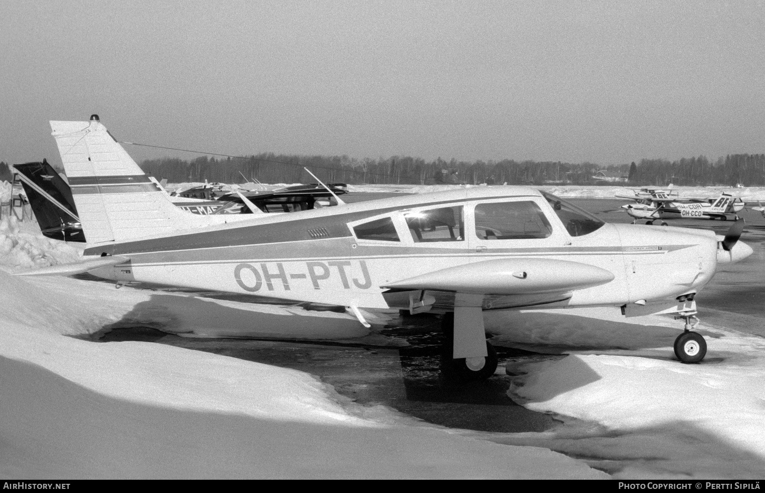 Aircraft Photo of OH-PTJ | Piper PA-28R-200 Cherokee Arrow B | AirHistory.net #227221