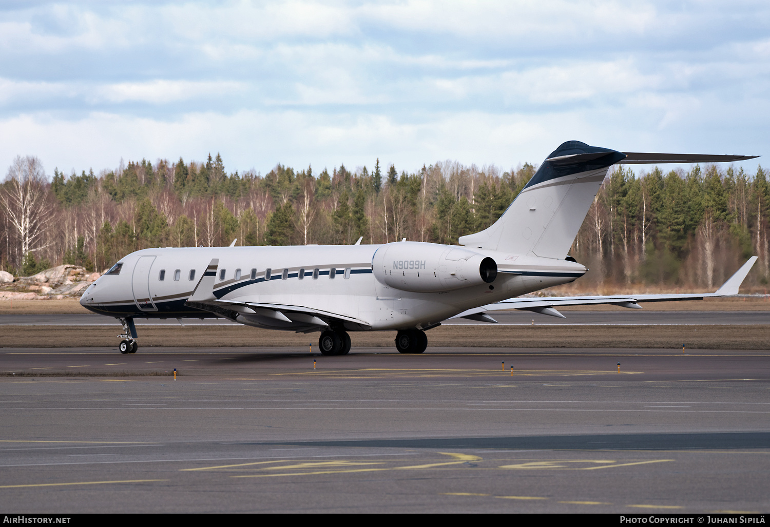 Aircraft Photo of N9099H | Bombardier Global 6000 (BD-700-1A10) | AirHistory.net #227228