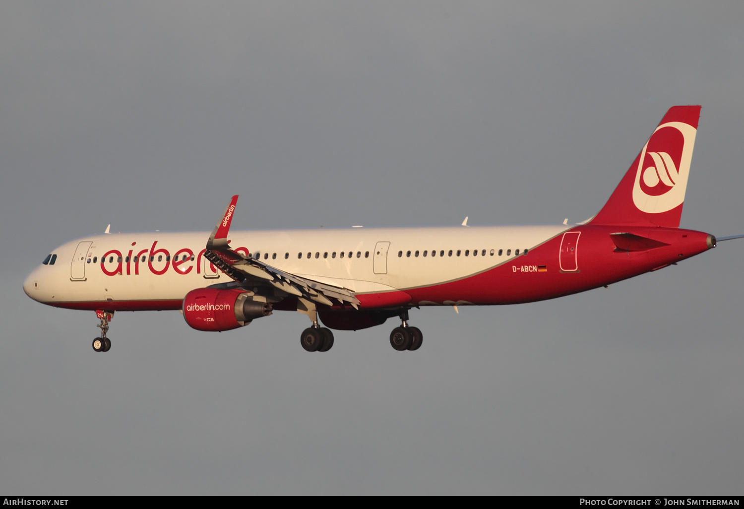 Aircraft Photo of D-ABCN | Airbus A321-211 | Air Berlin | AirHistory.net #227316