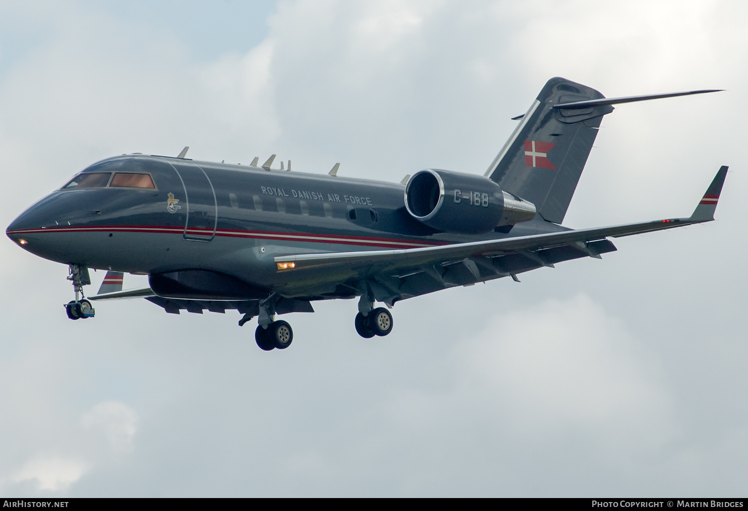Aircraft Photo of C-168 | Bombardier Challenger 604 (CL-600-2B16) | Denmark - Air Force | AirHistory.net #227323