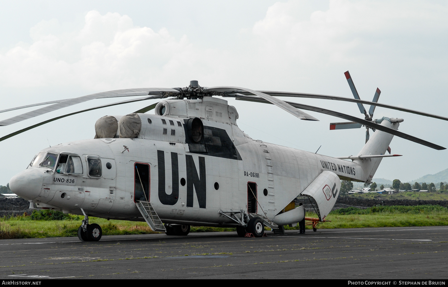 Aircraft Photo of RA-06181 | Mil Mi-26T | United Nations | AirHistory.net #227453