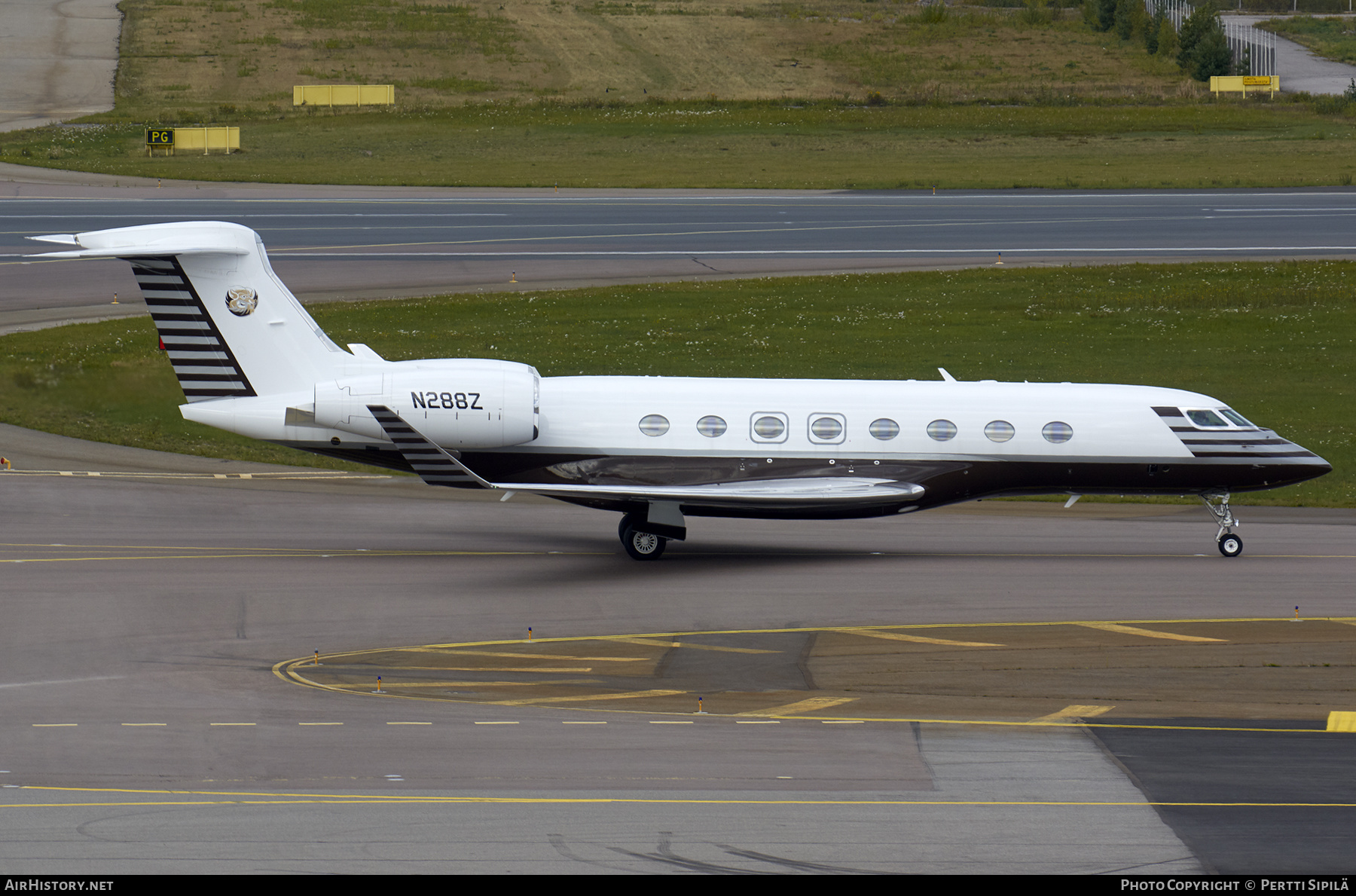 Aircraft Photo of N288Z | Gulfstream Aerospace G650 (G-VI) | AirHistory.net #227465