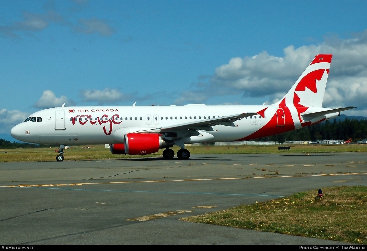 Aircraft Photo of C-GFCP | Airbus A320-214 | Air Canada Rouge | AirHistory.net #227571