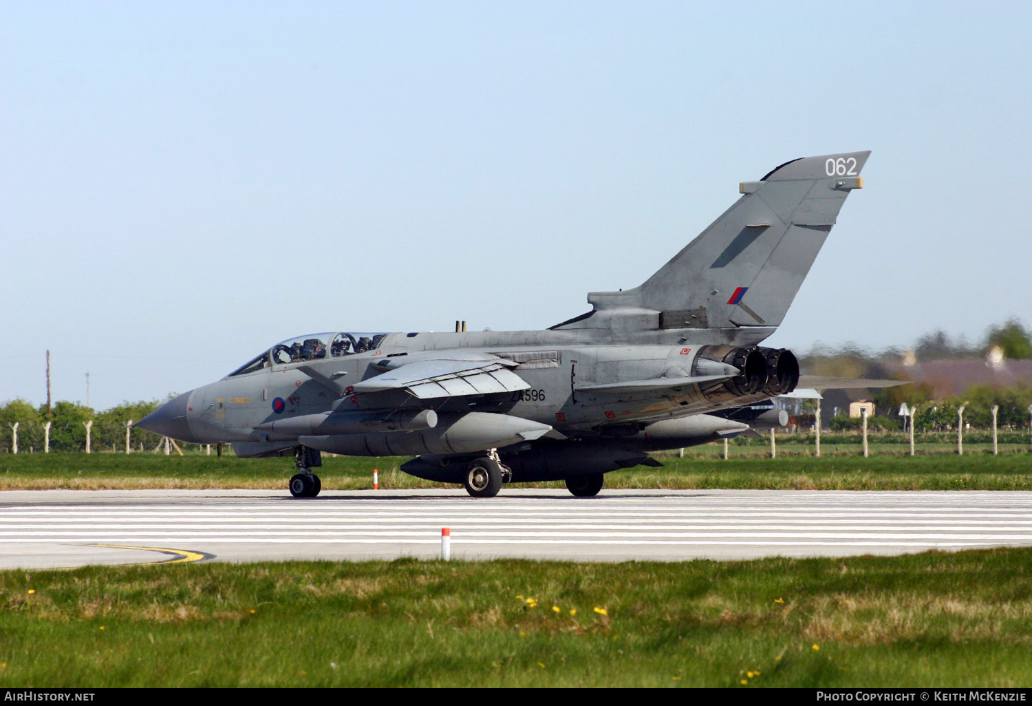 Aircraft Photo of ZA596 | Panavia Tornado GR1 | UK - Air Force | AirHistory.net #227580