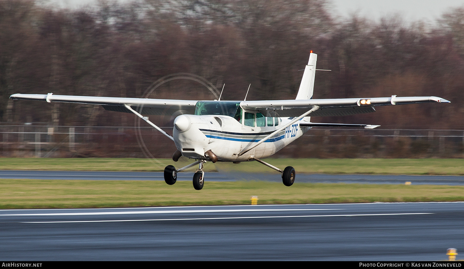 Aircraft Photo of PH-ZZF | Cessna 207/Soloy Turbine 207 | AirHistory.net #227627