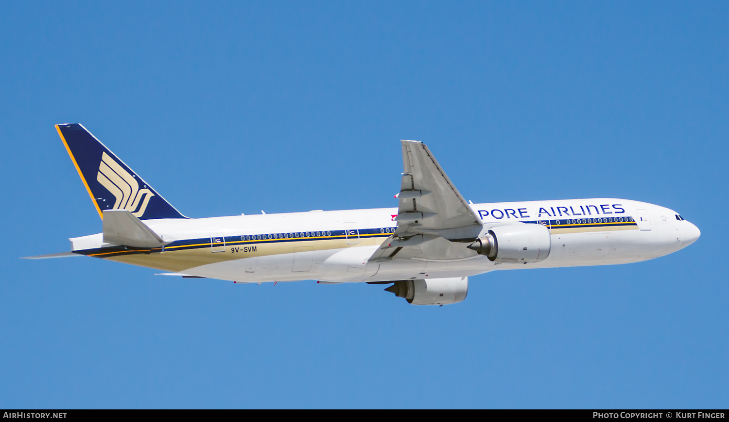 Aircraft Photo of 9V-SVM | Boeing 777-212/ER | Singapore Airlines | AirHistory.net #227639