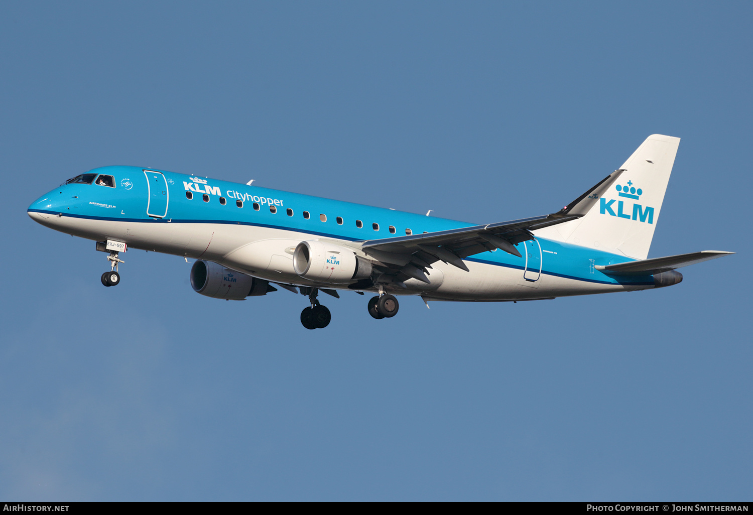 Aircraft Photo of PH-EXJ | Embraer 175STD (ERJ-170-200STD) | KLM Cityhopper | AirHistory.net #227679