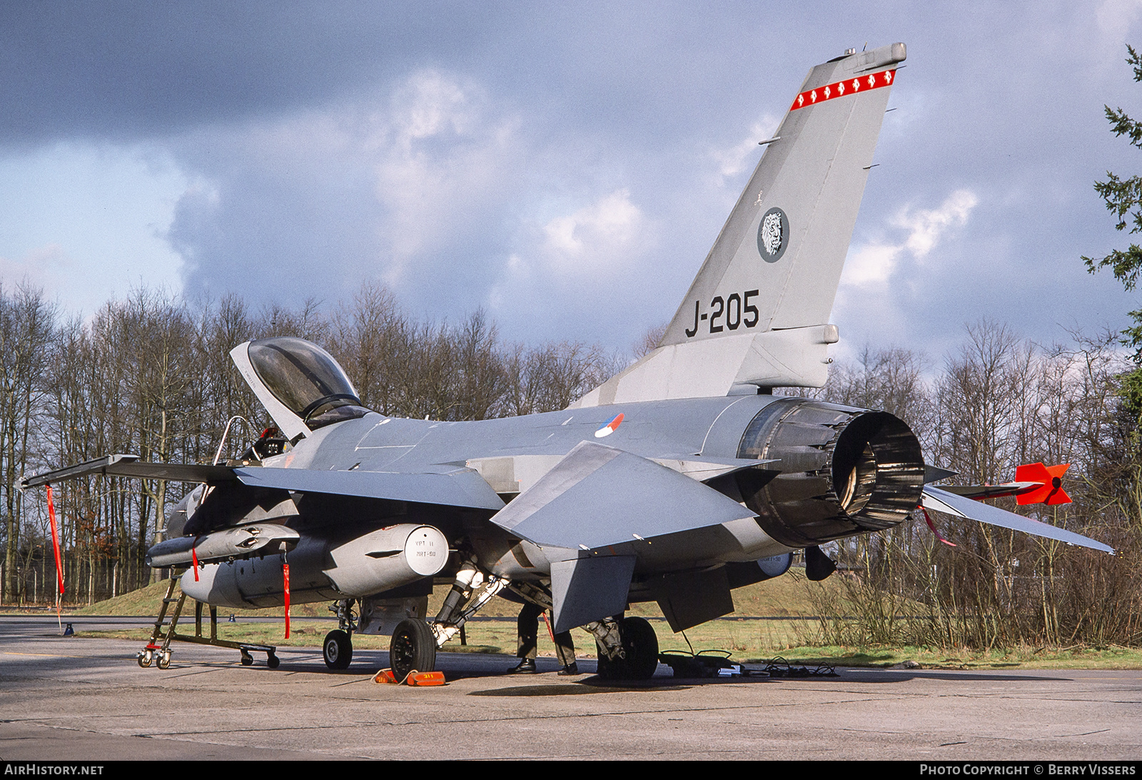 Aircraft Photo of J-205 | General Dynamics F-16A Fighting Falcon | Netherlands - Air Force | AirHistory.net #227768