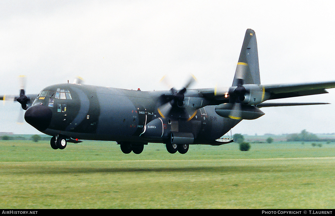 Aircraft Photo of 5152 | Lockheed C-130H-30 Hercules (L-382) | France - Air Force | AirHistory.net #227794