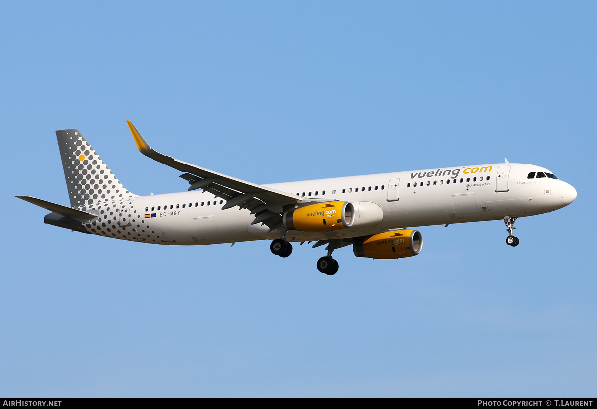 Aircraft Photo of EC-MGY | Airbus A321-231 | Vueling Airlines | AirHistory.net #227865