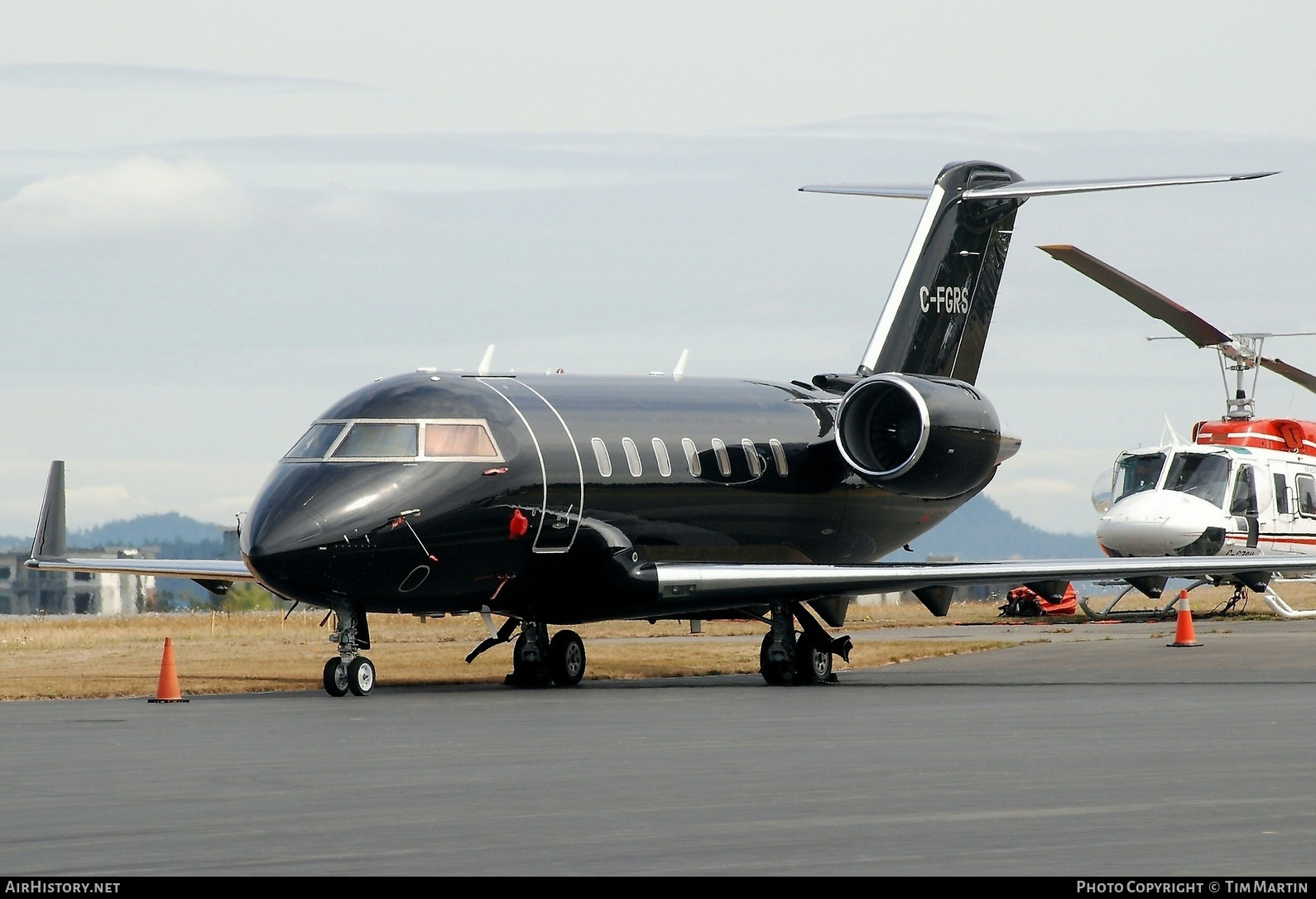 Aircraft Photo of C-FGRS | Bombardier Challenger 605 (CL-600-2B16) | AirHistory.net #227867