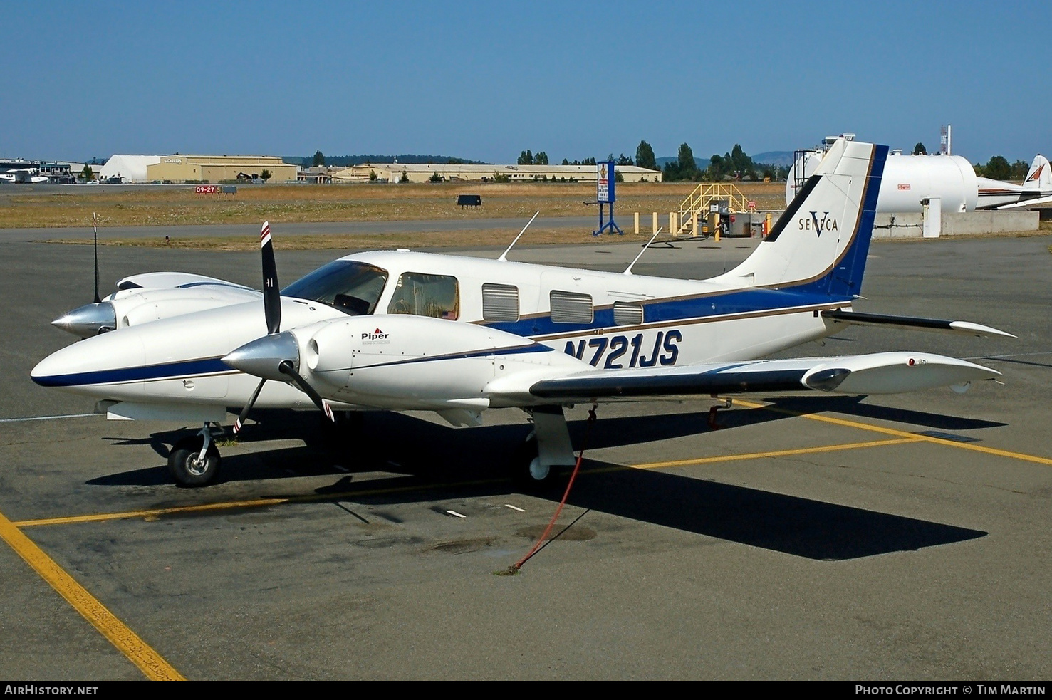 Aircraft Photo of N721JS | Piper PA-34-220T Seneca V | AirHistory.net #227934
