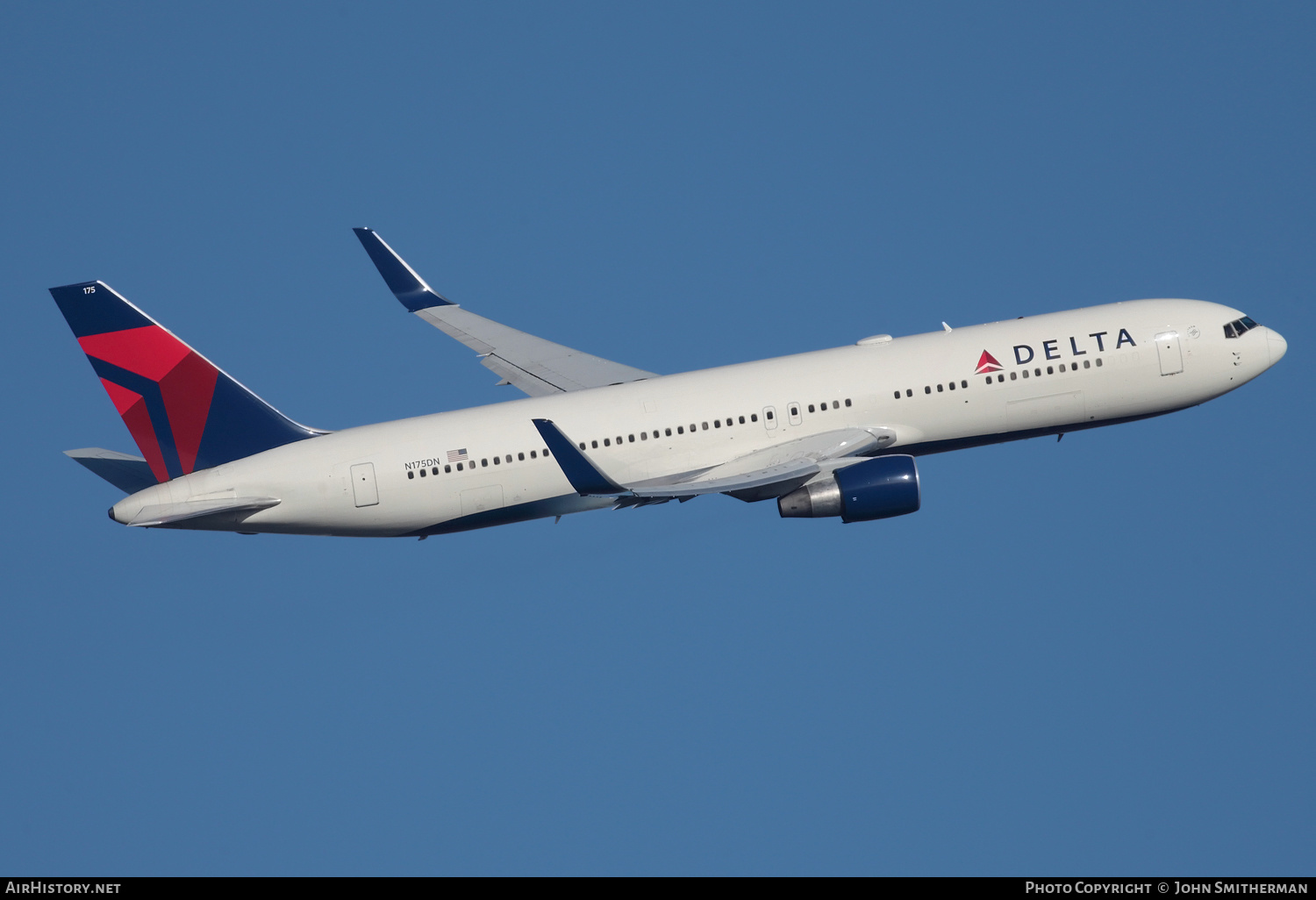 Aircraft Photo of N175DN | Boeing 767-332/ER | Delta Air Lines | AirHistory.net #227962