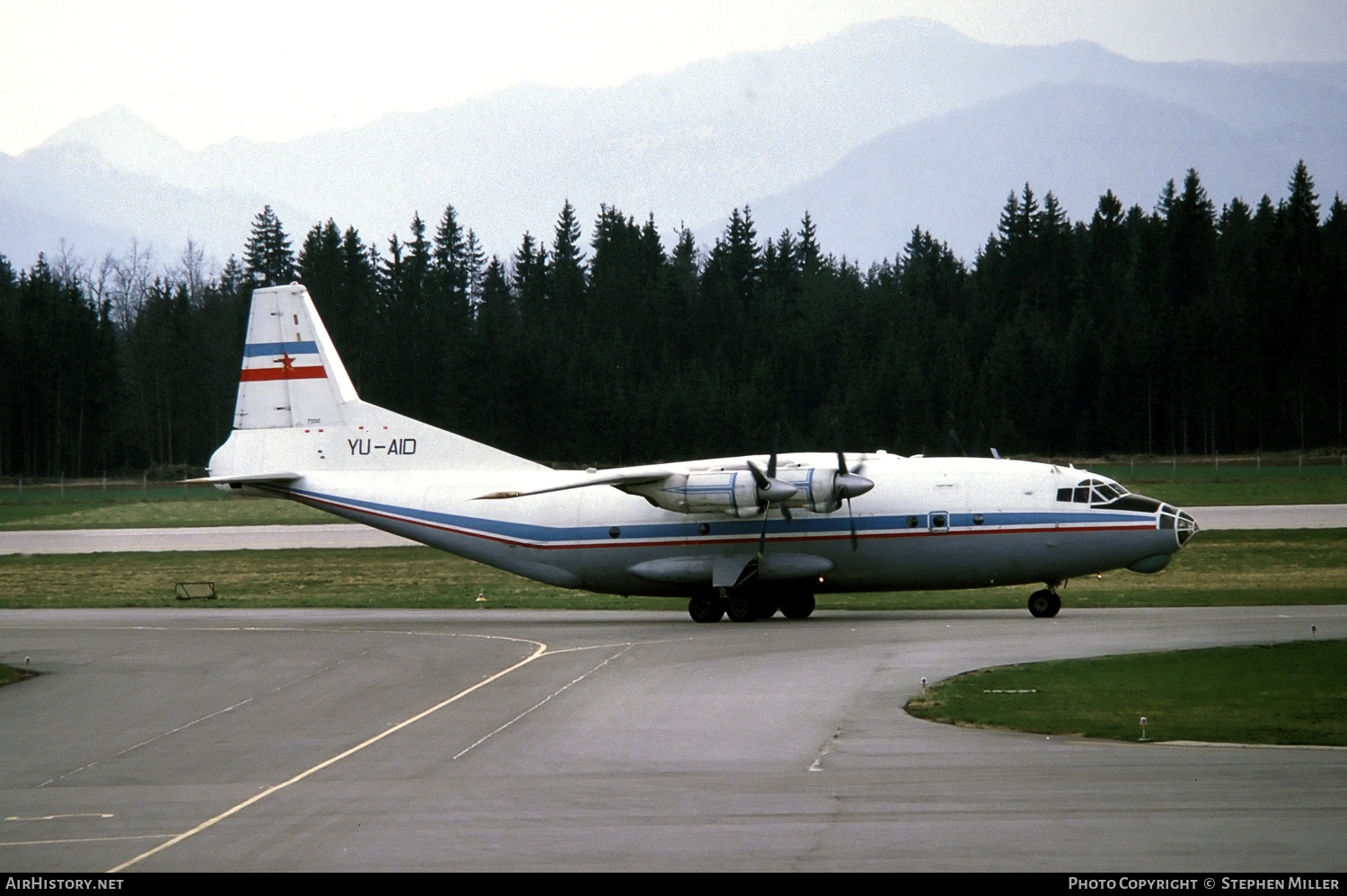 Aircraft Photo of YU-AID / 73312 | Antonov An-12BP | Yugoslavia Government | AirHistory.net #228131
