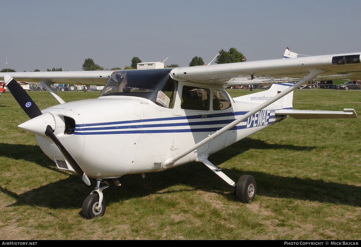 Aircraft Photo of D-EWAE | Cessna 172R Skyhawk | AirHistory.net #228198
