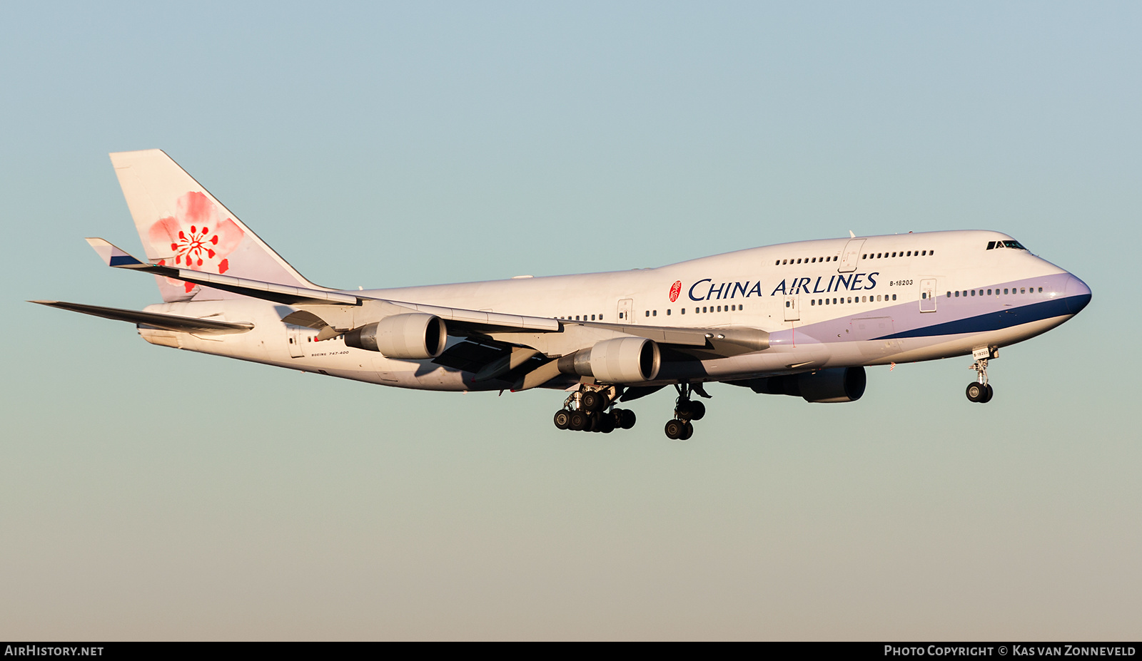 Aircraft Photo of B-18203 | Boeing 747-409 | China Airlines | AirHistory.net #228207