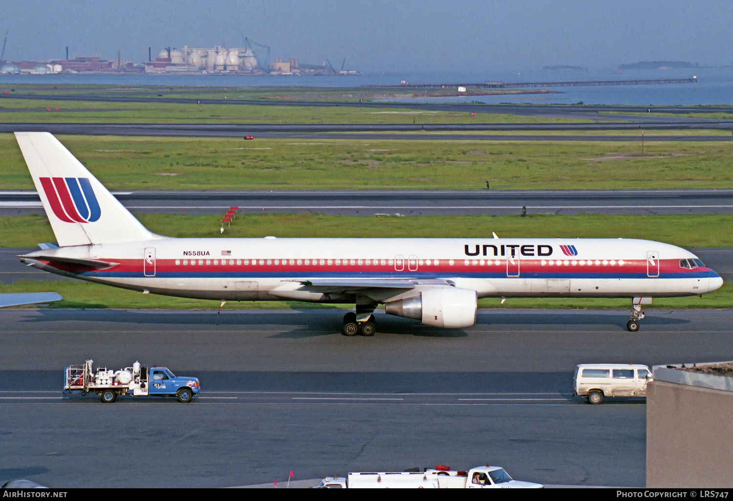 Aircraft Photo of N558UA | Boeing 757-222 | United Airlines | AirHistory.net #228282