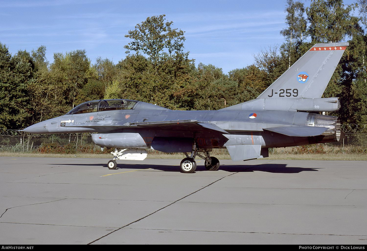Aircraft Photo of J-259 | General Dynamics F-16B Fighting Falcon | Netherlands - Air Force | AirHistory.net #228312