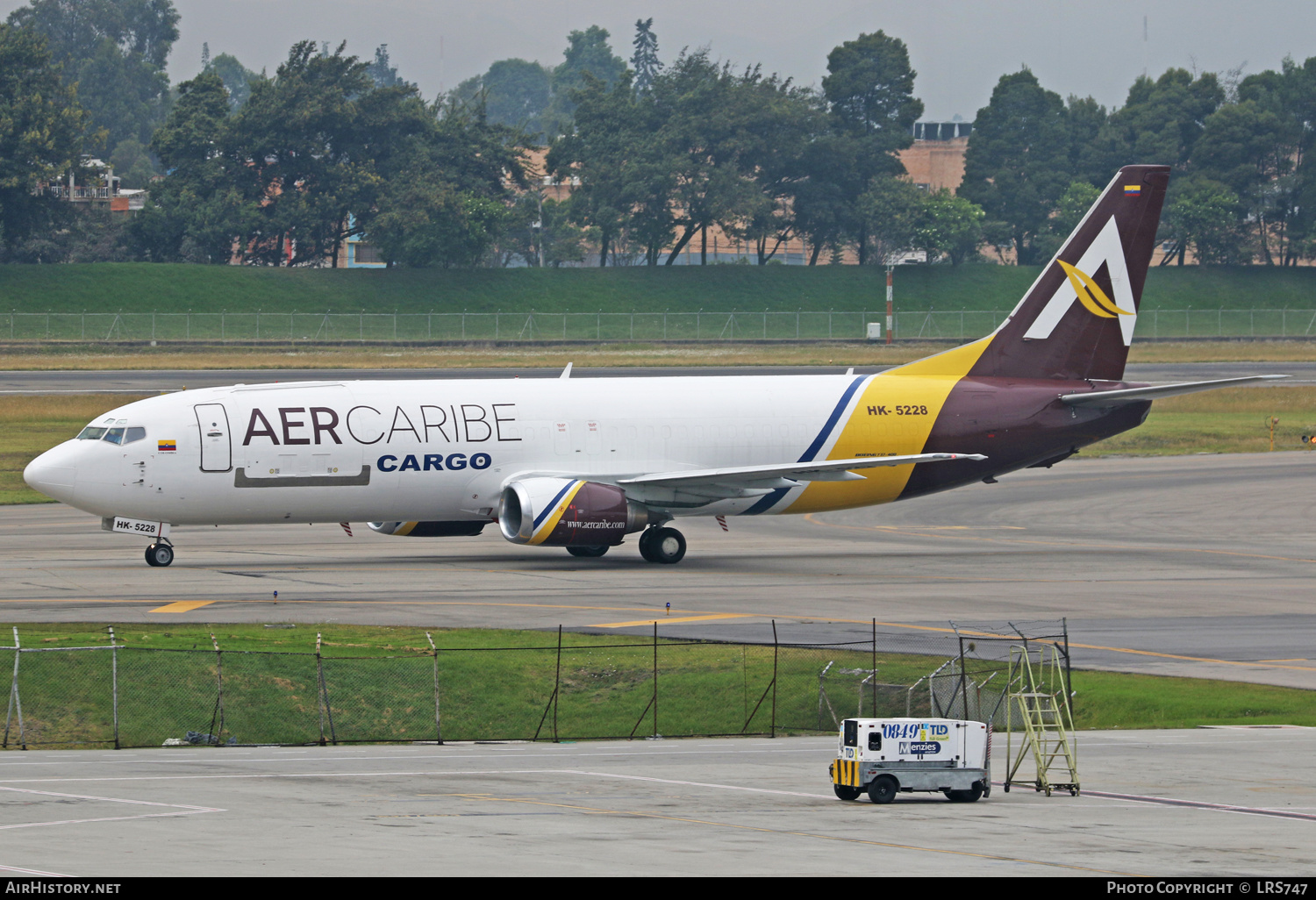 Aircraft Photo of HK-5228 | Boeing 737-4B6(F) | AerCaribe Cargo | AirHistory.net #228431
