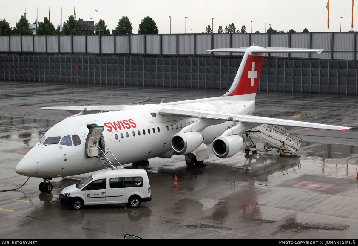 Aircraft Photo of HB-IXT | British Aerospace Avro 146-RJ100 | Swiss International Air Lines | AirHistory.net #228442