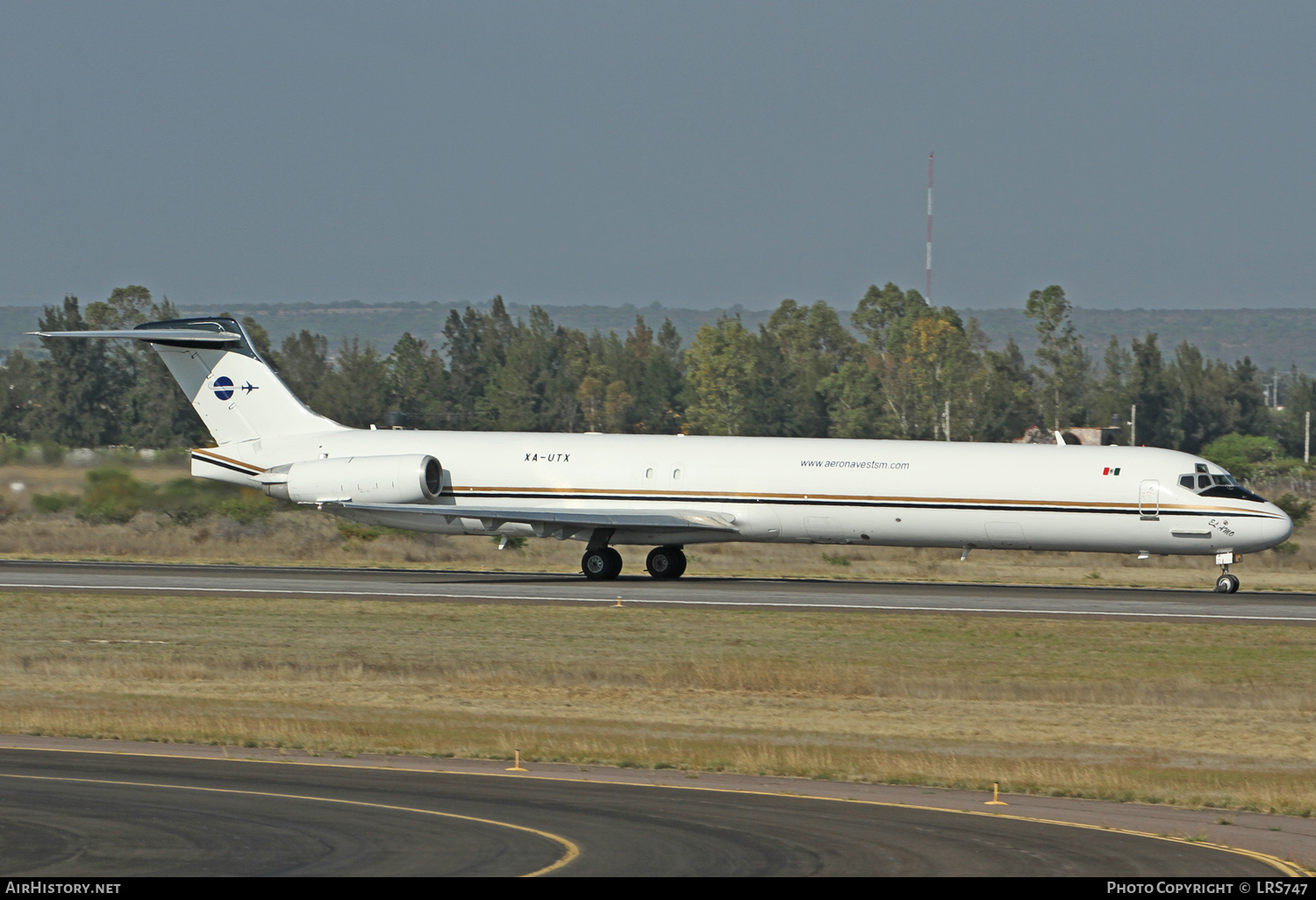 Aircraft Photo of XA-UTX | McDonnell Douglas MD-82/F (DC-9-82) | Aeronaves TSM - Transportes Saltillo Monterrey | AirHistory.net #228459