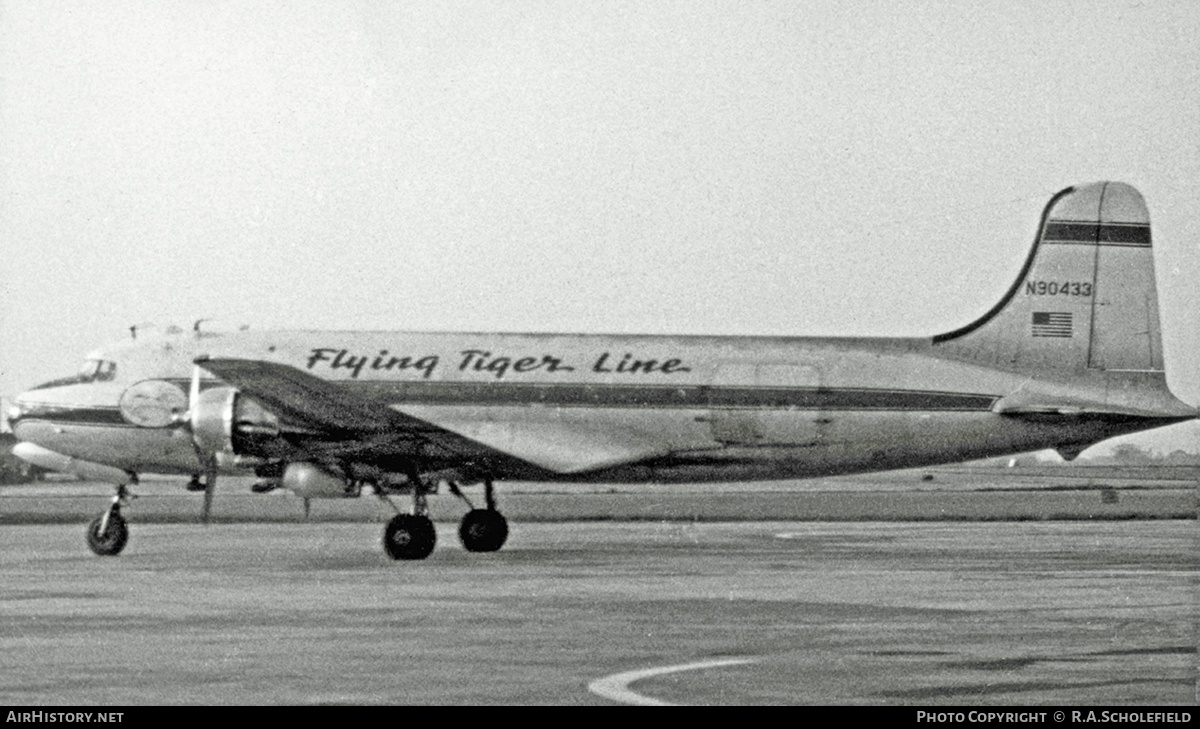 Aircraft Photo of N90433 | Douglas C-54A Skymaster | Flying Tiger Line | AirHistory.net #228522