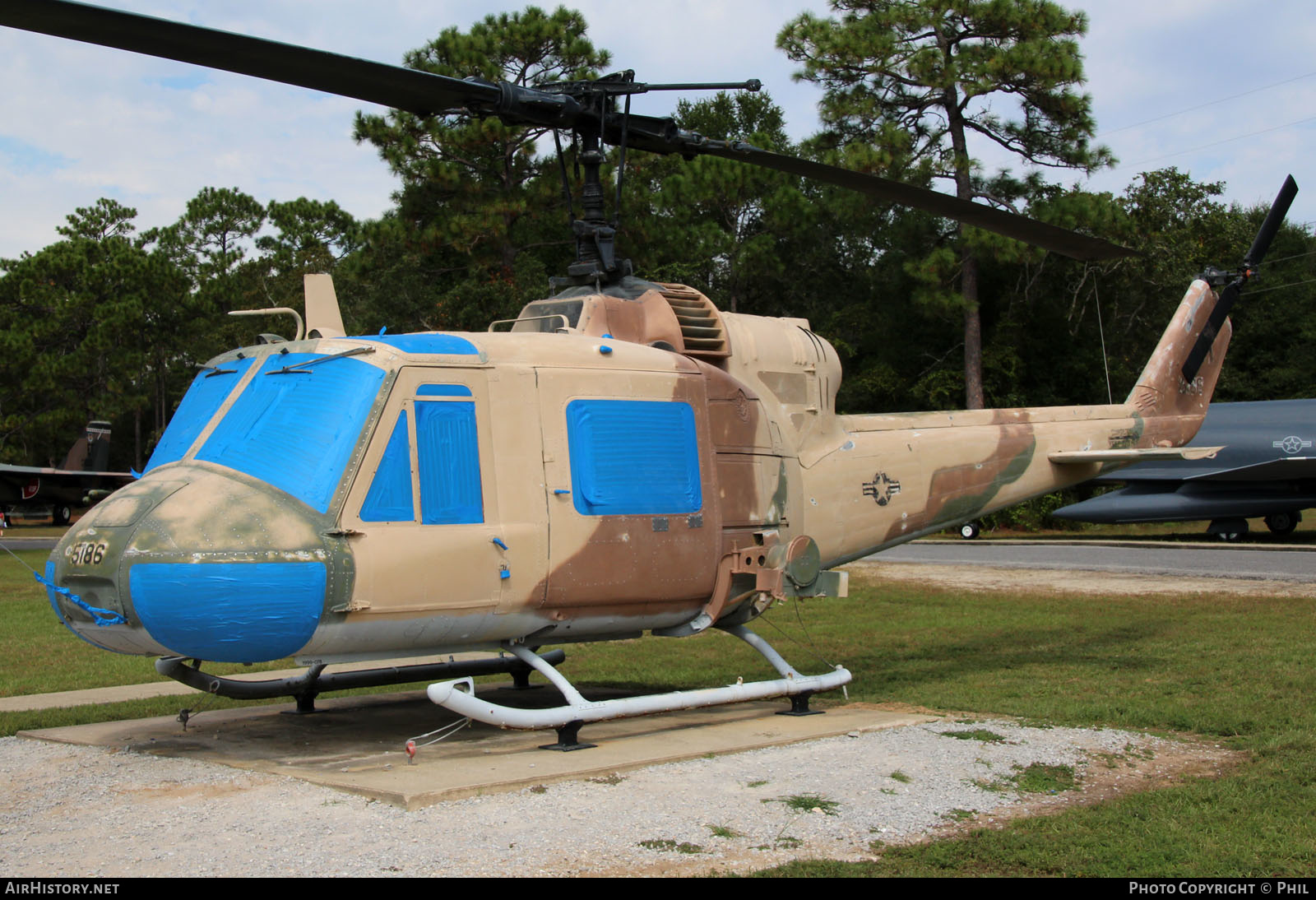Aircraft Photo of 66-15186 / 0-15186 | Bell UH-1M Iroquois | USA - Army | AirHistory.net #228564