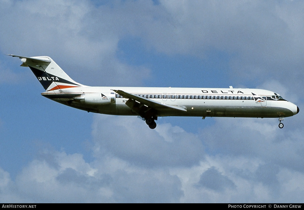 Aircraft Photo of N3337L | McDonnell Douglas DC-9-32 | Delta Air Lines | AirHistory.net #228689