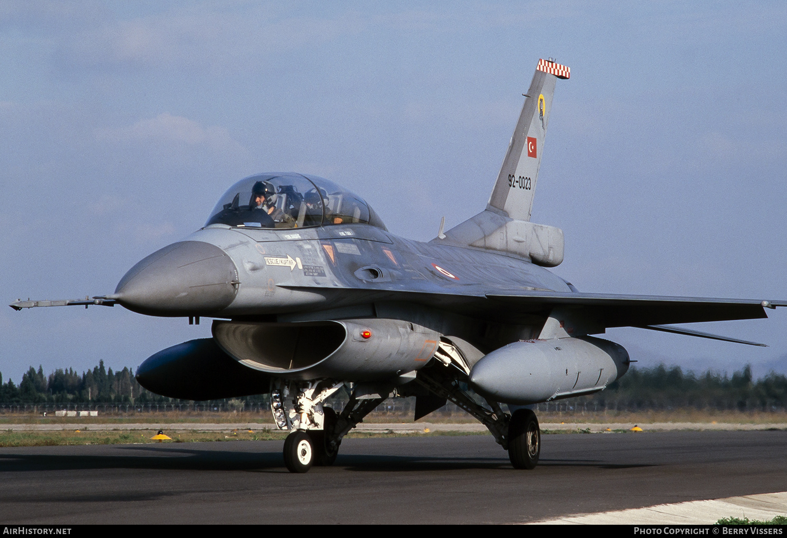 Aircraft Photo of 92-0023 | Lockheed F-16DG Fighting Falcon | Turkey - Air Force | AirHistory.net #228726