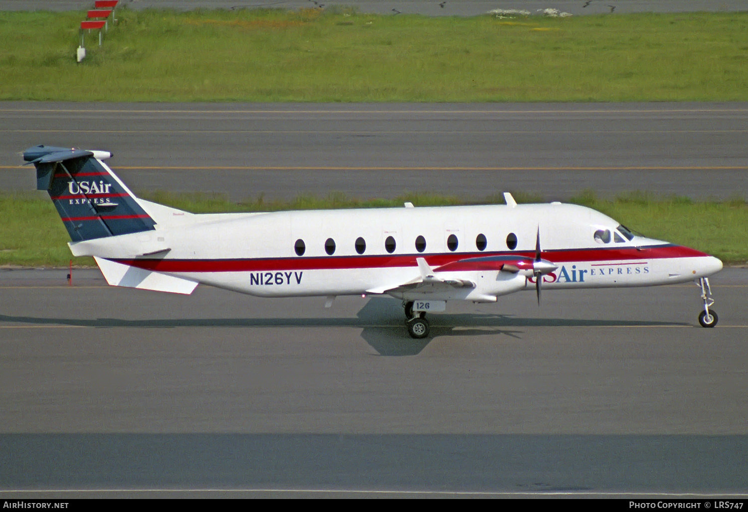 Aircraft Photo of N126YV | Beech 1900D | USAir Express | AirHistory.net #228822