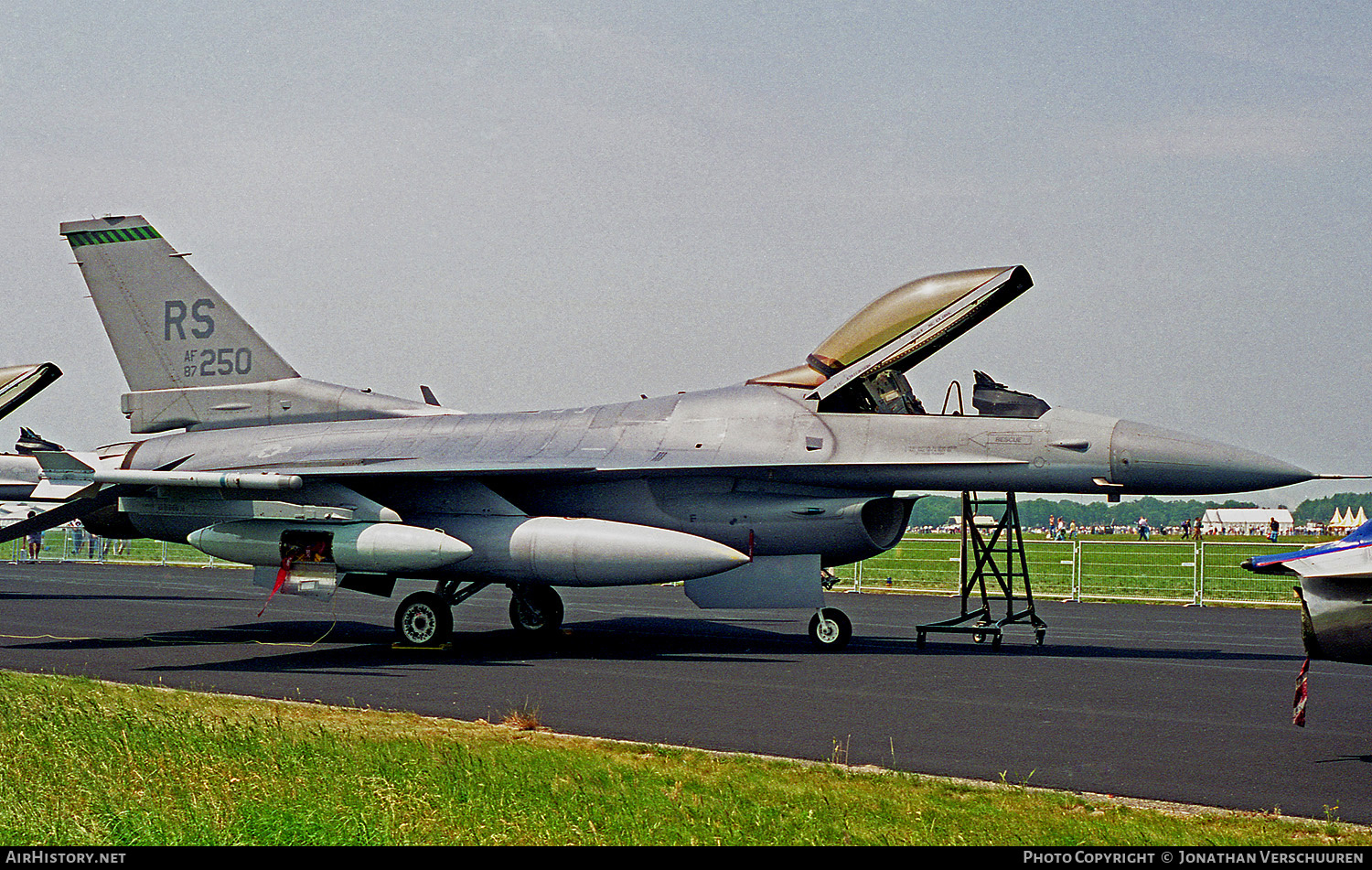 Aircraft Photo of 87-0250 / AF87-250 | General Dynamics F-16C Fighting Falcon | USA - Air Force | AirHistory.net #228924