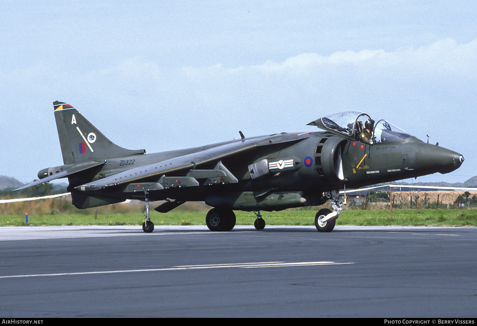 Aircraft Photo of ZD322 | British Aerospace Harrier GR5 | UK - Air Force | AirHistory.net #228940