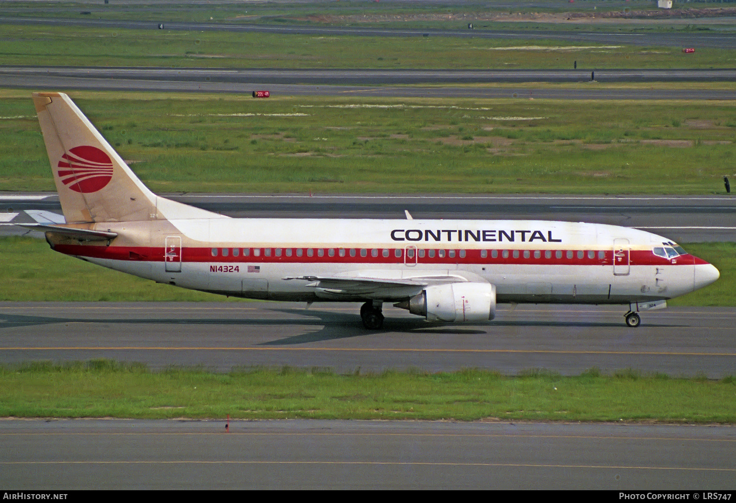 Aircraft Photo of N14324 | Boeing 737-3T0 | Continental Airlines | AirHistory.net #228944
