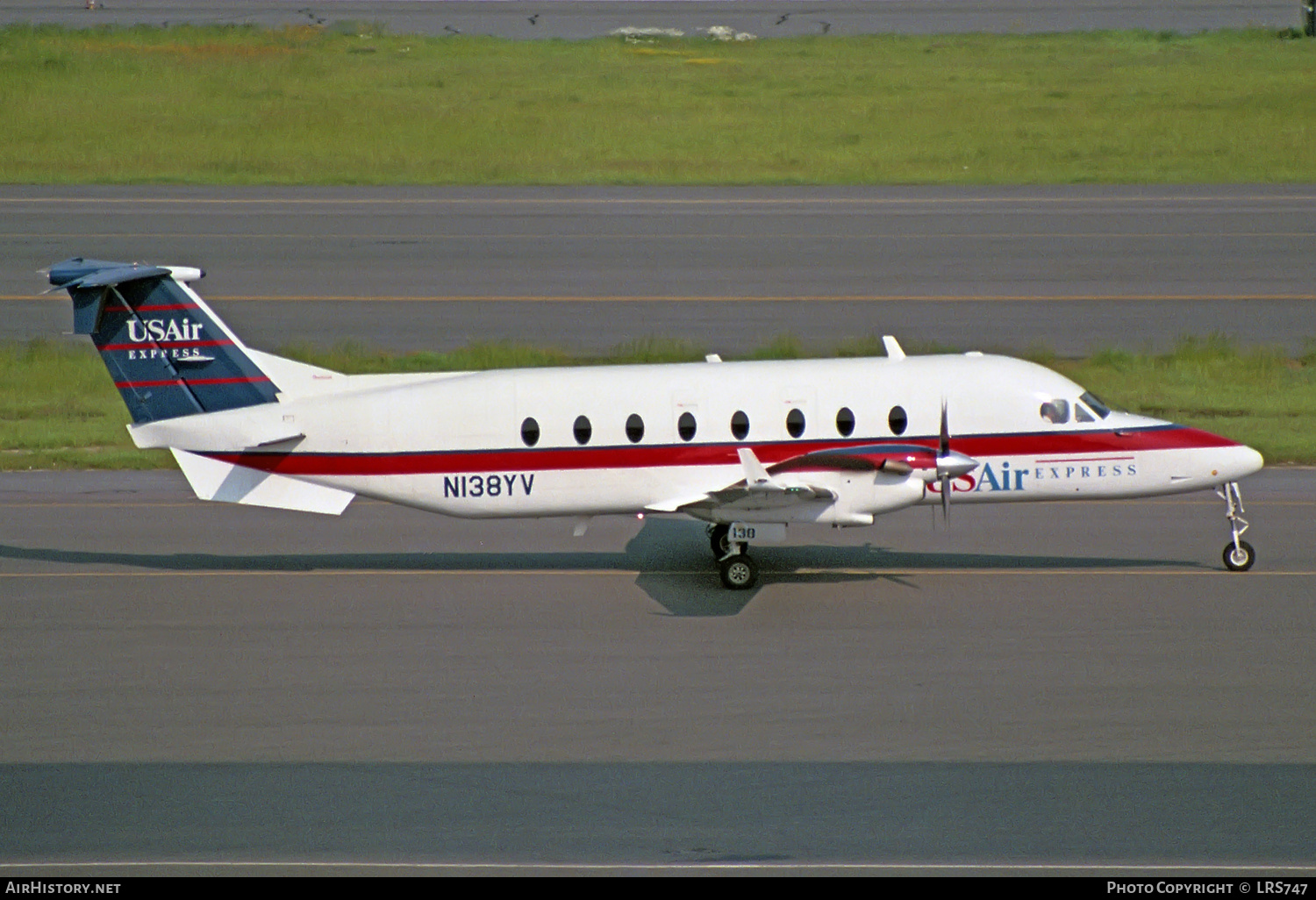 Aircraft Photo of N138YV | Beech 1900D | USAir Express | AirHistory.net #229000