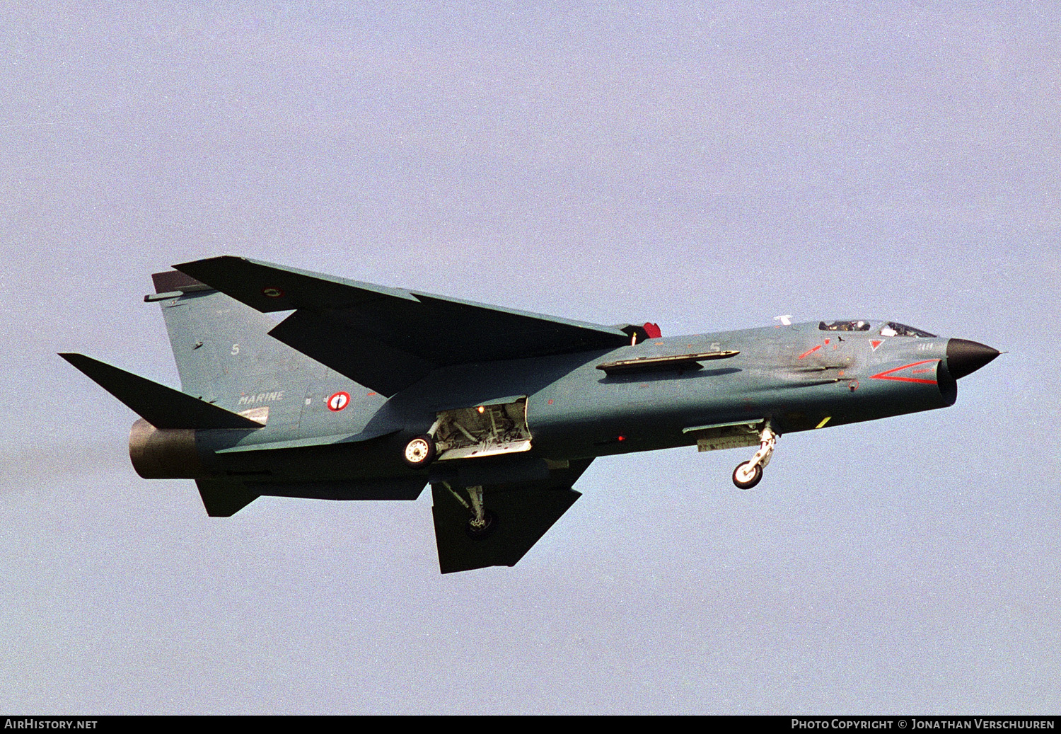 Aircraft Photo of 5 | Vought F-8P Crusader | France - Navy | AirHistory.net #229009