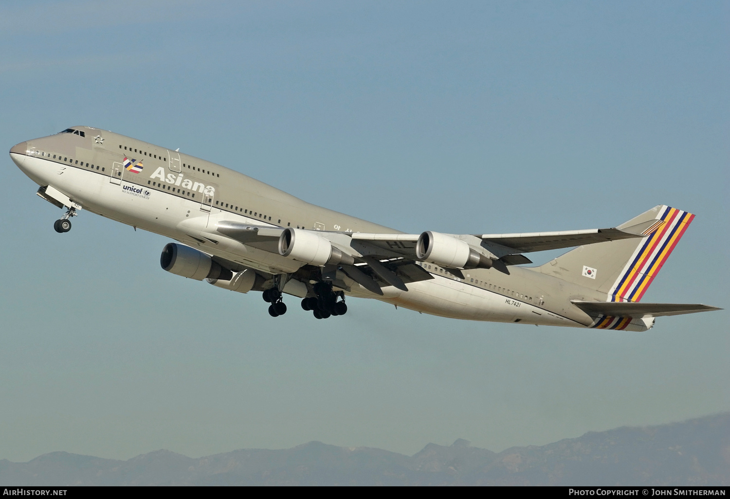 Aircraft Photo of HL7421 | Boeing 747-48EM | Asiana Airlines | AirHistory.net #229113