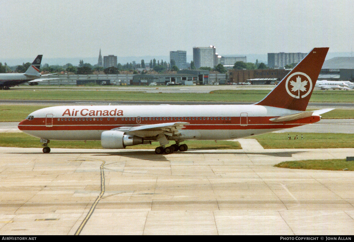 Aircraft Photo of C-GDSS | Boeing 767-233/ER | Air Canada | AirHistory.net #229173