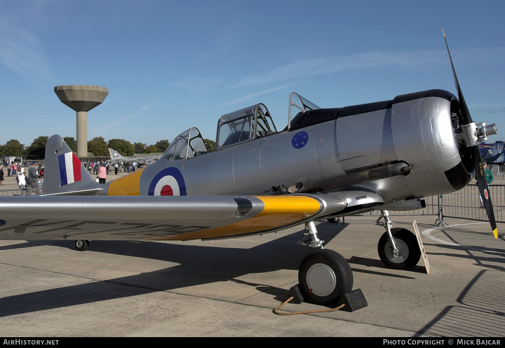 Aircraft Photo of G-BJST / KF729 | North American T-6H Harvard Mk IV | UK - Air Force | AirHistory.net #229224