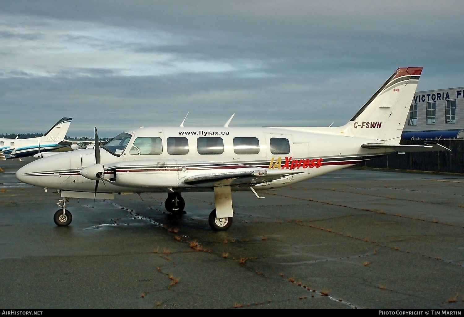 Aircraft Photo of C-FSWN | Piper PA-31-350 Navajo Chieftain | Island Express Air | AirHistory.net #229422